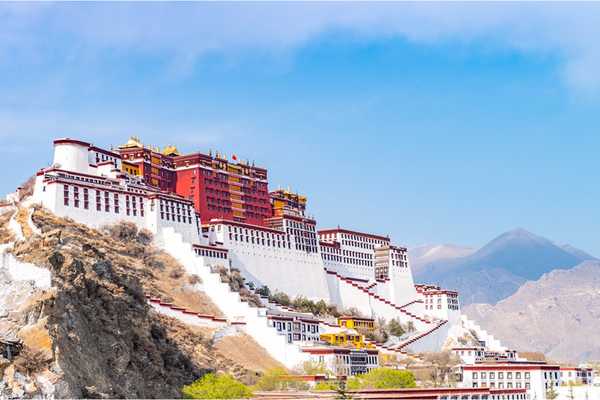Global Times: Wie wird das Reinkarnationssystem im tibetischen Buddhismus im Westen oft missverstanden?